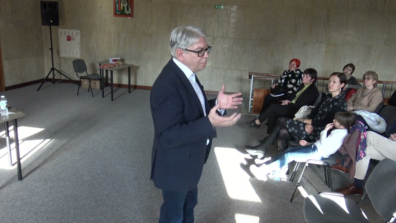 Проф. Мартин Иванов представя книгата си „Бившите хора“ на концлагерна България“ в Шумен