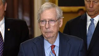 Mitch McConnell appears to freeze during press conference