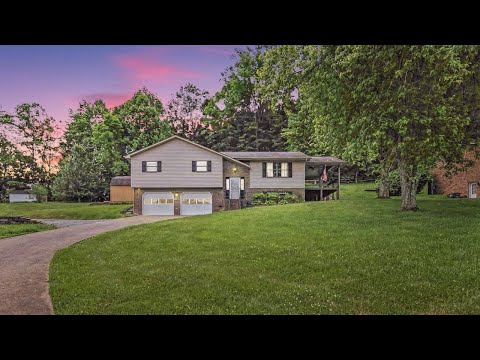 912 S Sherbrooke Cir, Mt Carmel, TN home video tour