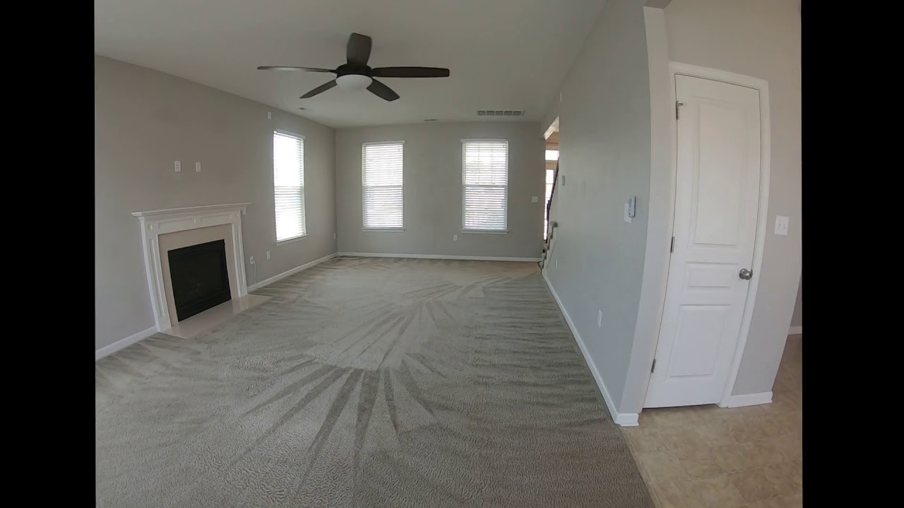 Hampton Roads Home For Rent - 4 Bed 2.5 Bath - by Property Management in Hampton Roads