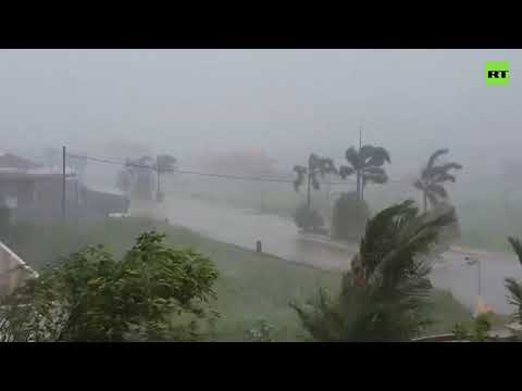 Typhoon Vongfong descends on the Philippines