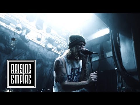 WHILE SHE SLEEPS -  Empire of Silence (OFFICIAL VIDEO)