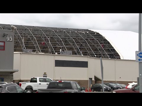 Video: Storm rips roof off Delta hangar at Logan