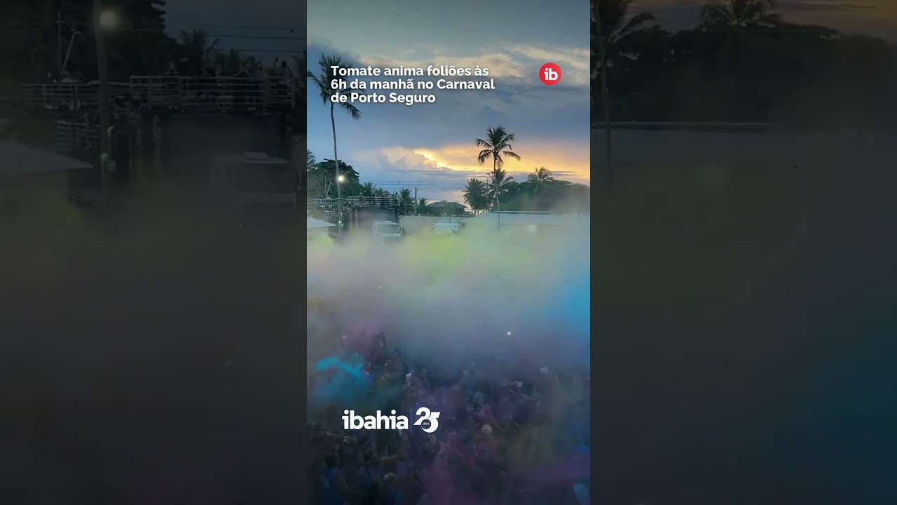 Tomate fez um mar de foliões pular às 6h da manhã no Carnaval de Porto Seguro. 💛💙 