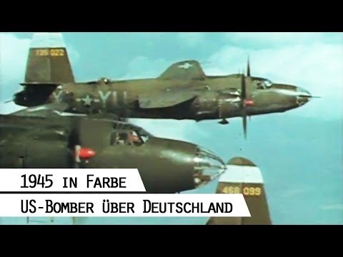 Martin B-26 Marauder Bomber über Deutschland, 1945 in Farbe