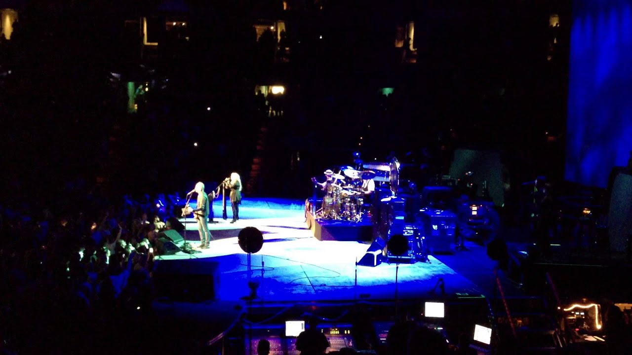 Fleetwood Mac "Silver Springs" Boston Garden 4/18/13 Fleetwood Mac "Silver Springs" Boston Garden 4/18/13