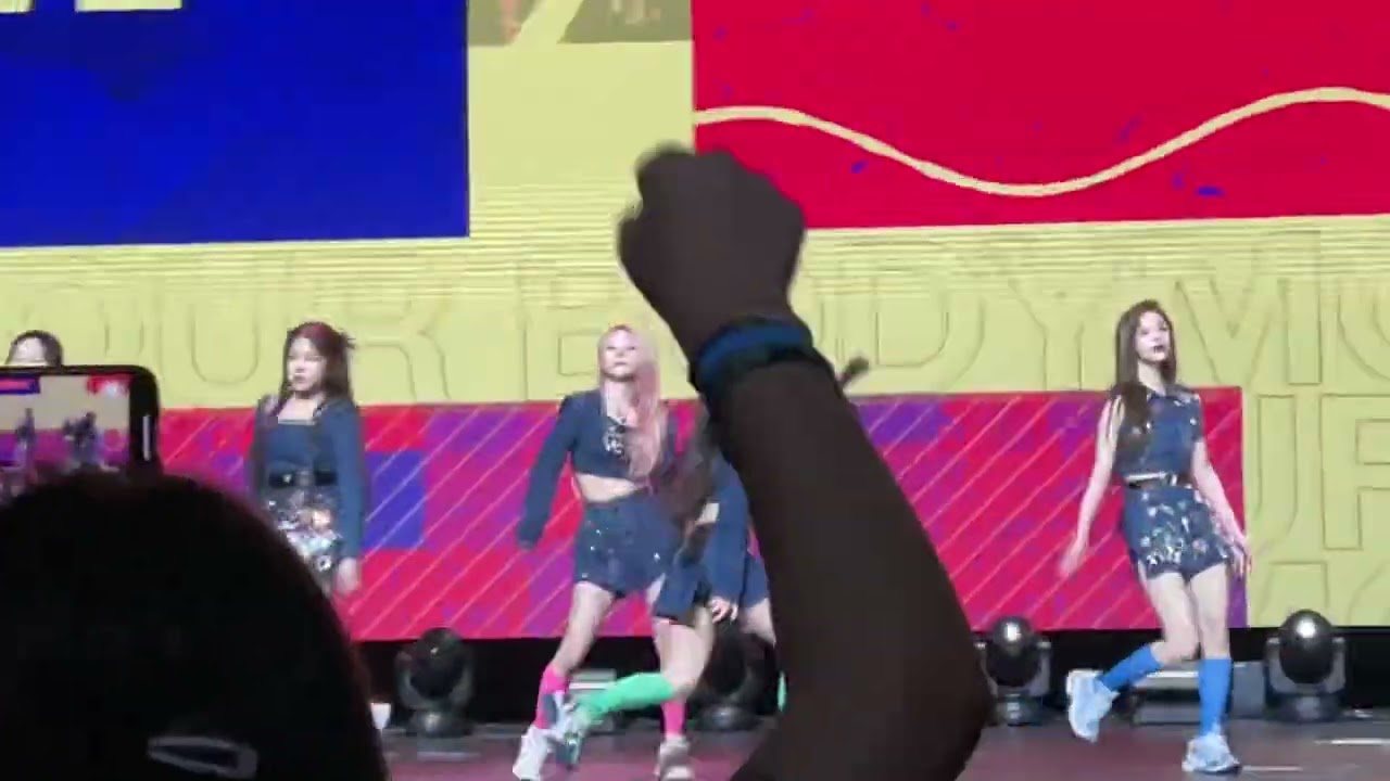220520 KCON CHICAGO NMIXX - MOVE YOUR BODY
