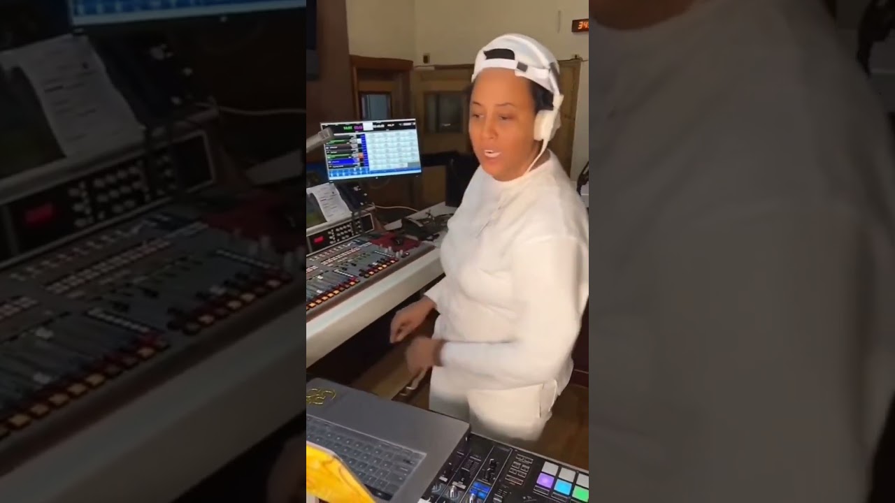 Dj Sunshine On the Daly Vibes