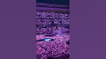 Coldplay Sky Full Of Stars Live In Paris 
