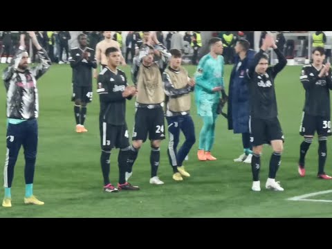 Freiburg vs. Juventus I Juve players and fans after 2-0 victory I Europa League March 2023