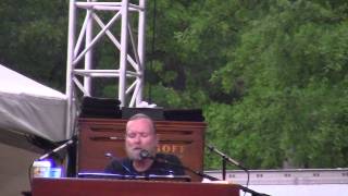 Video thumbnail of "Gregg Allman - Black Hearted Woman (Wanee 2015)"