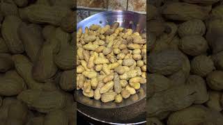 Street Style peanut roast trick || shorts peanuts streetfood