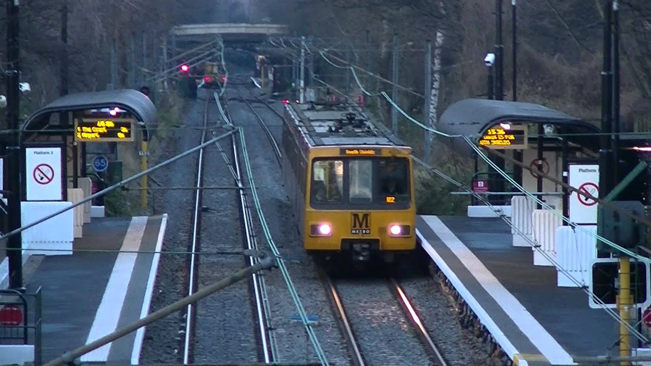 Tyne and Wear Metro Metrocars 4032 and 4065 at Ilford Road YouTube