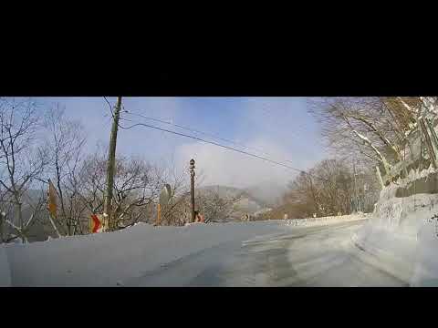 国道17号 三国峠　2022年1月22日 朝 滑りやすい路面状況 雪道