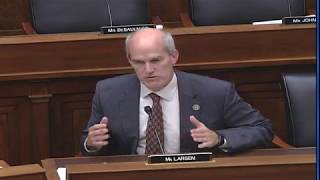Rep. Larsen questions the panel at hearing on future needs for transportation infrastructure