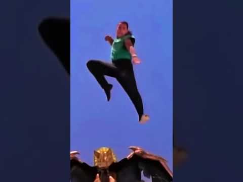 GREEN NO MORE. #powerrangers ⚡️💚🐲