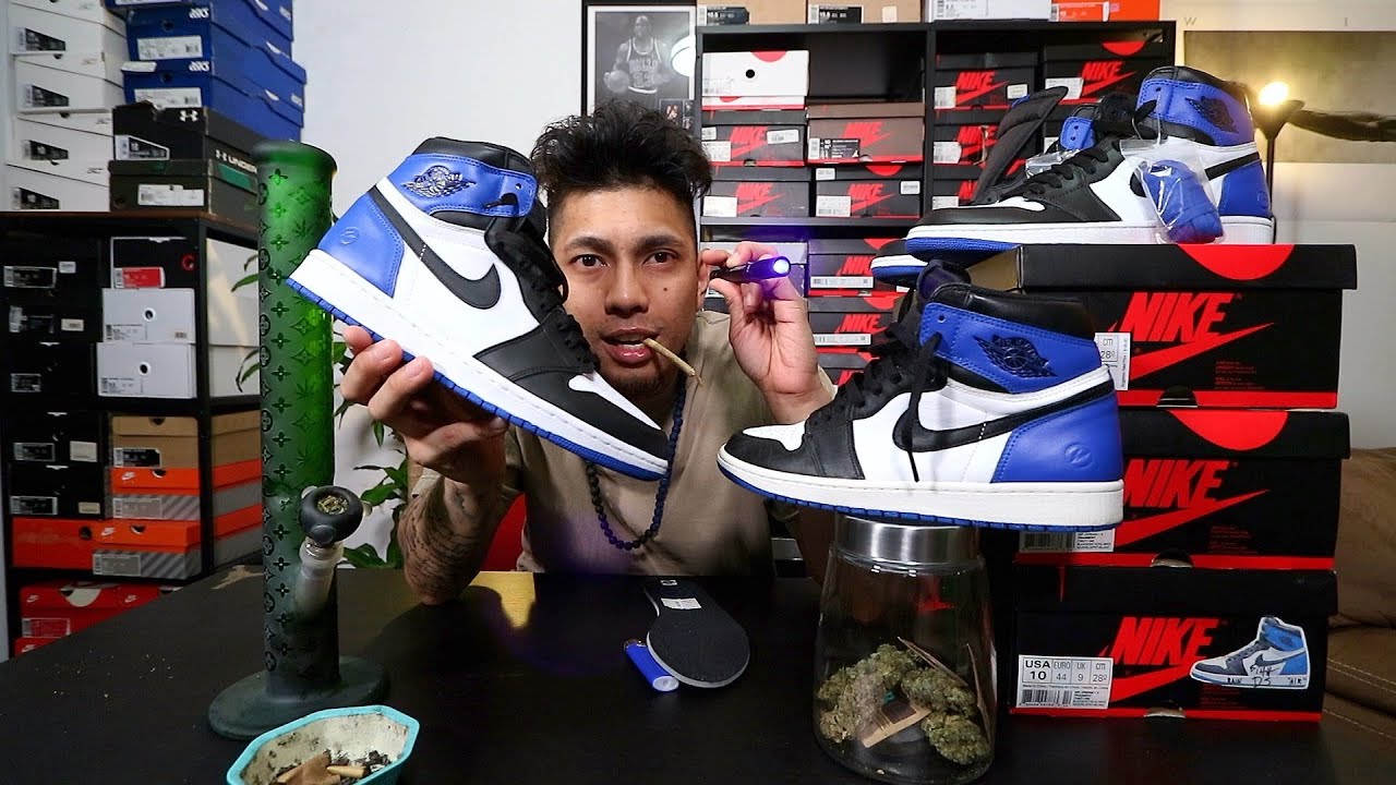 Real 5000 Vs Ua Fake 170 Air Jordan 1 Fragments How Good Are These Fakes Un Authorized Youtube