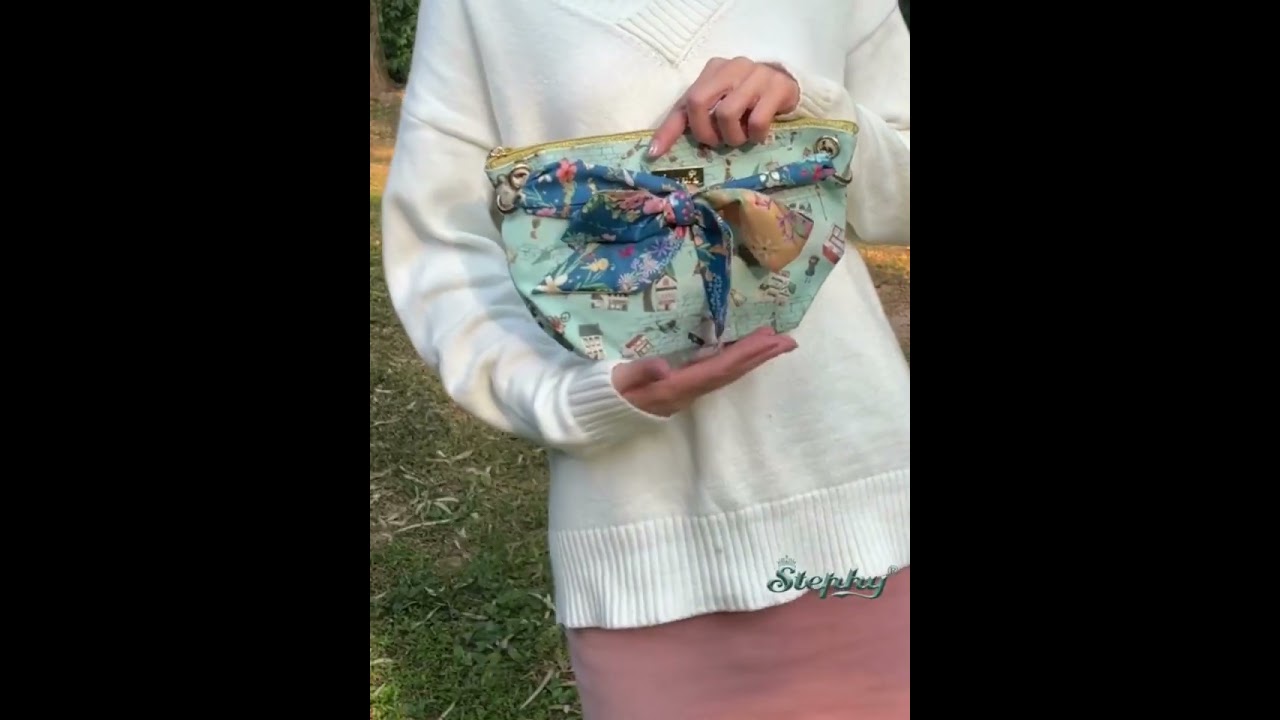 ~New fashion matching silk scarf bag set, exquisite gift box packaging.