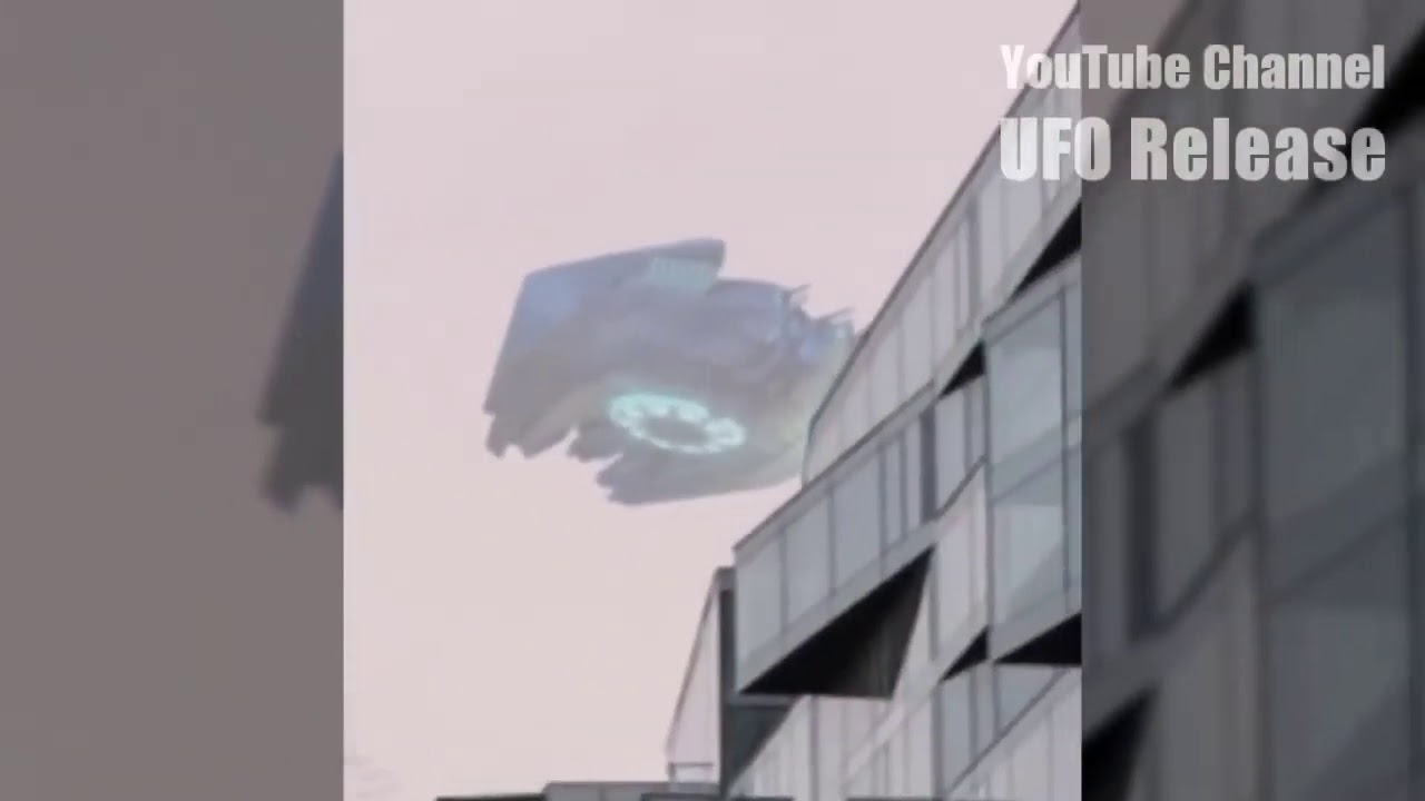 Huge Alien Craft, comgroups UFO Aliens OvniX
