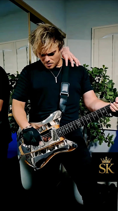 Paint It Black (Daddy’s Version) – Guitar Solo 🎸🖤 #WednesdaySeason2 #guitar #guitarsolo