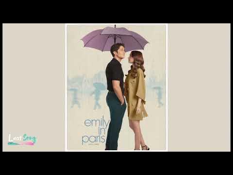 Wanted : les sacs à main Polène aperçus dans la saison 2 d'Emily in Paris !