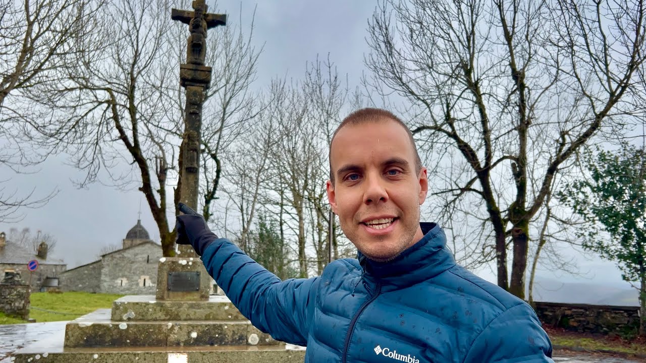 PRIMER PUEBLO GALLEGO DEL CAMINO DE SANTIAGO FRANCÉS | O CEBREIRO | Olmeda explora 1x37