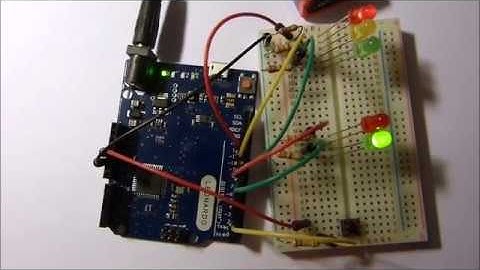 TP2 Arduino : Feu tricolore (version1)