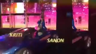 Kriti Senons Best And Grand Dance In Film Fare Award Show