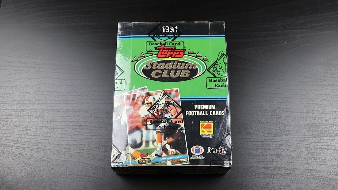 Opening a 1991 Stadium Club Football Box!
