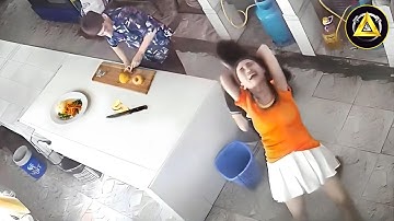 Camera vô tình ghi lại những cảnh tượng kỳ lạ và điên rồ mà không ai nghĩ có thể xảy ra