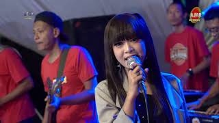 RINDI SAFIRA TULANG RUSUK Cover NEW SIMBA LIVE MBARAT