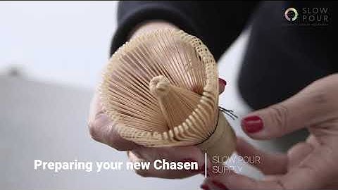 Preparing your Matcha whisk