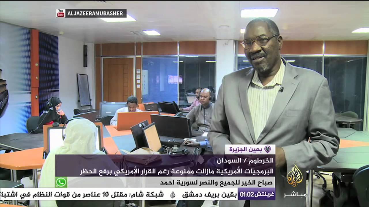 بعين الجزيرة .. أزمة النفايات بلبنان تصل إلى مطار بيروت