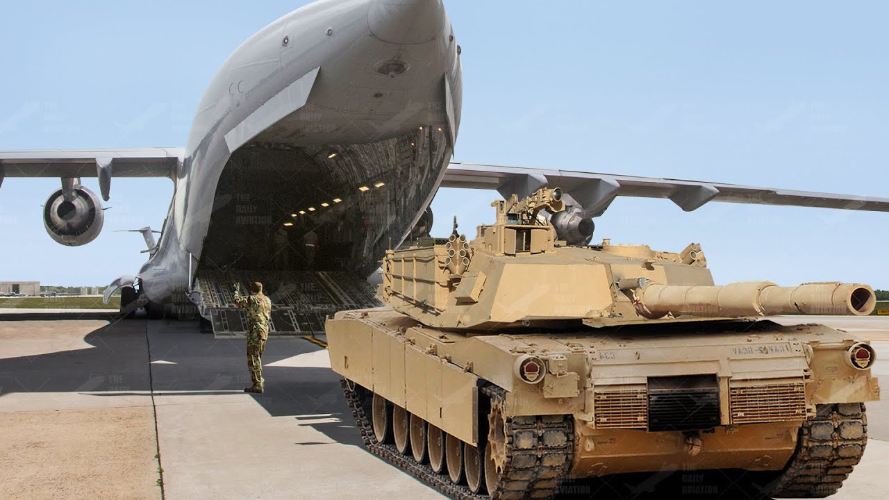 ⁣US Loads 70 Ton M1 Abrams Tank Inside Enormous C-17 Globemaster III