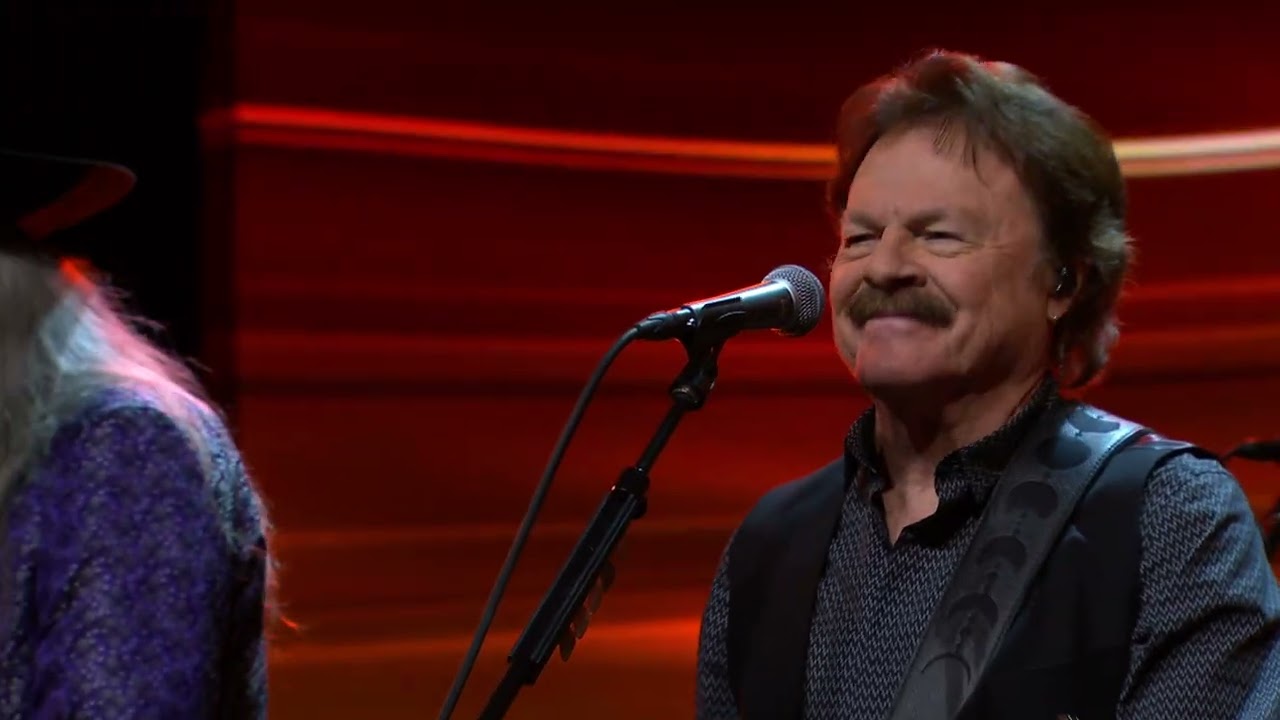 The Doobie Brothers - Listen to the Music (Live from The Late Show)