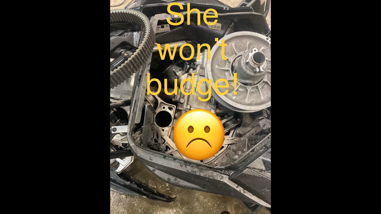 Ski doo 800 etec clutch stuck!! YouTube