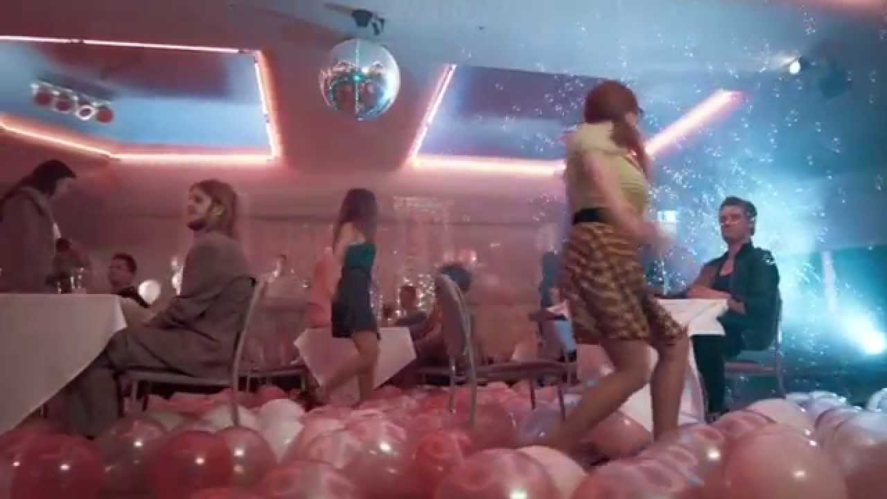 JONES Jnr  - Never Be Lonely (Official Video)