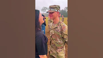Soldier Reunited With Her Twin Sister 