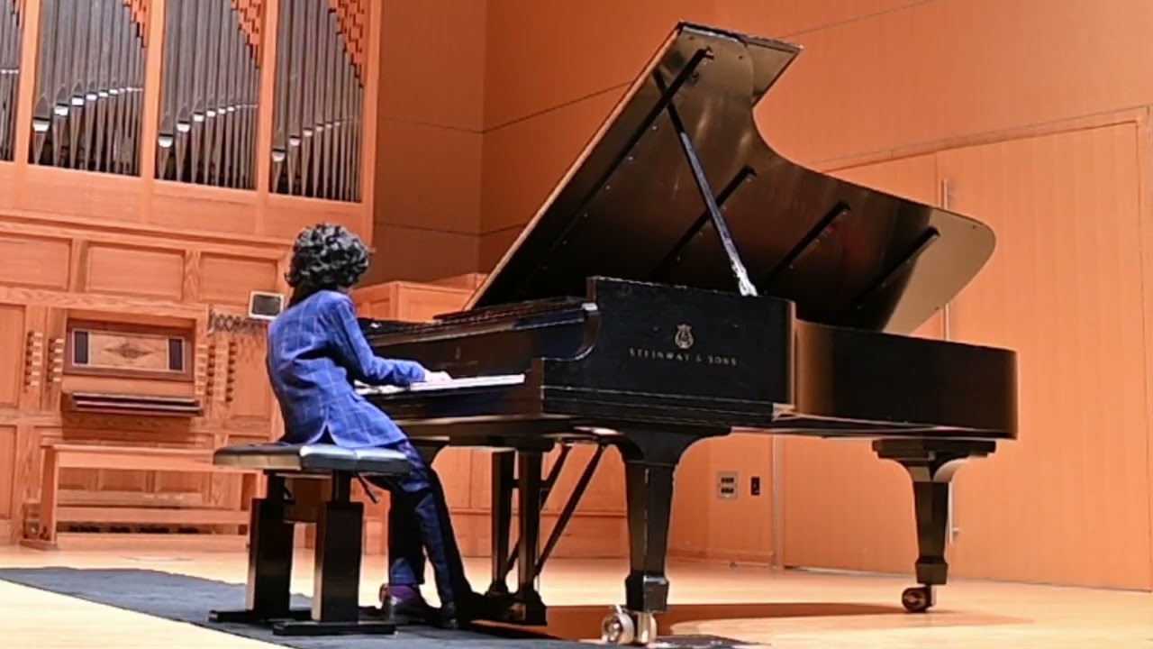 Isaac Berkovich: Variations on a Theme of Paganini - Vyaas Sudarshan