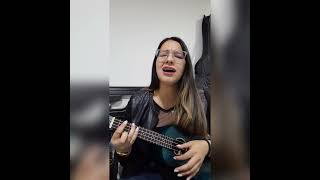 Video thumbnail of "Cama y mesa - Roberto Carlos ( Cover UKULELE)"