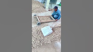 The correct posture for manual peanut screening: double your efficiency!