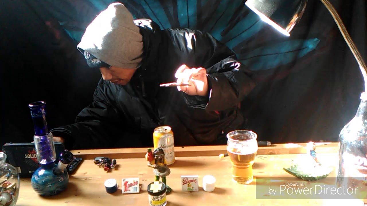 Oh man! Sour Tangie strain Review (The Grow Variety Show) ep.19