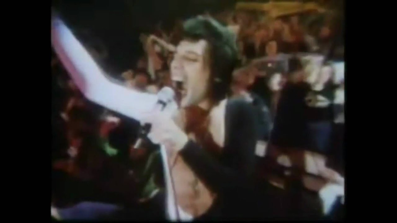 Queen We Are The Champions Hd