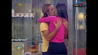 Kelly e Pedro prova equilibrar bola na cabeça 1207 p1