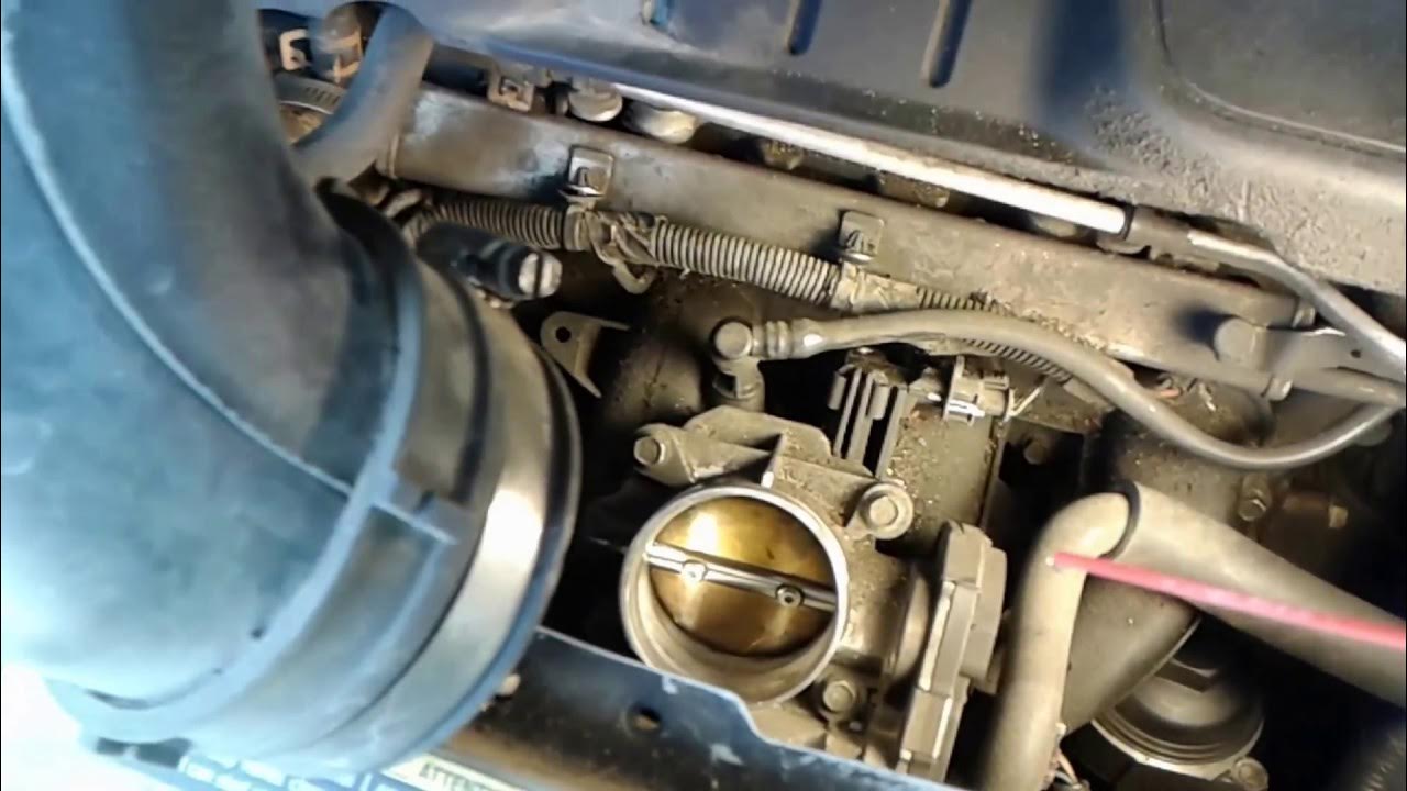 how to fix low idling Idles problem by clean throttle body 2008 saturn
