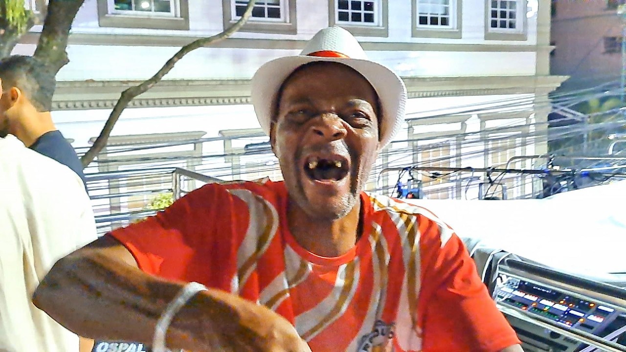 RESENHA NO TRIO DO BLOCO REDUTO DO SAMBA NO MELHOR CARNAVAL 