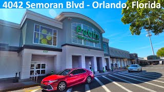 Shopping at Publix in Lake Fredrica Shopping Center on Semoran Blvd in Orlando Florida - Store 1501