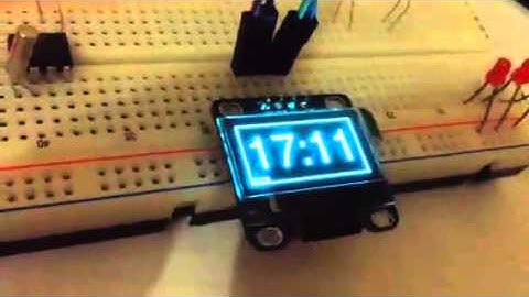 A Digital Clock using 0.96" 128x64 I2C OLED on Raspberry Pi 2