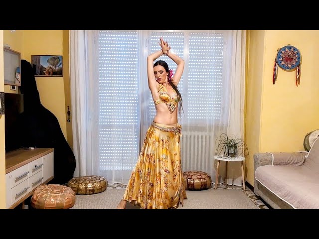 Nagwa Fouad - Set el hosen - Bellydance On Location course