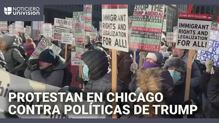 Inmigrantes protestan en Chicago contra plan de deportaciones masivas de Trump: "Estamos con miedo"